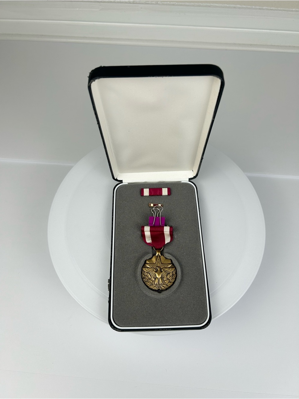 Vintage U.S. Military Meritorious Service Medal Ribbon Bar, Lapel Pin & Case Set